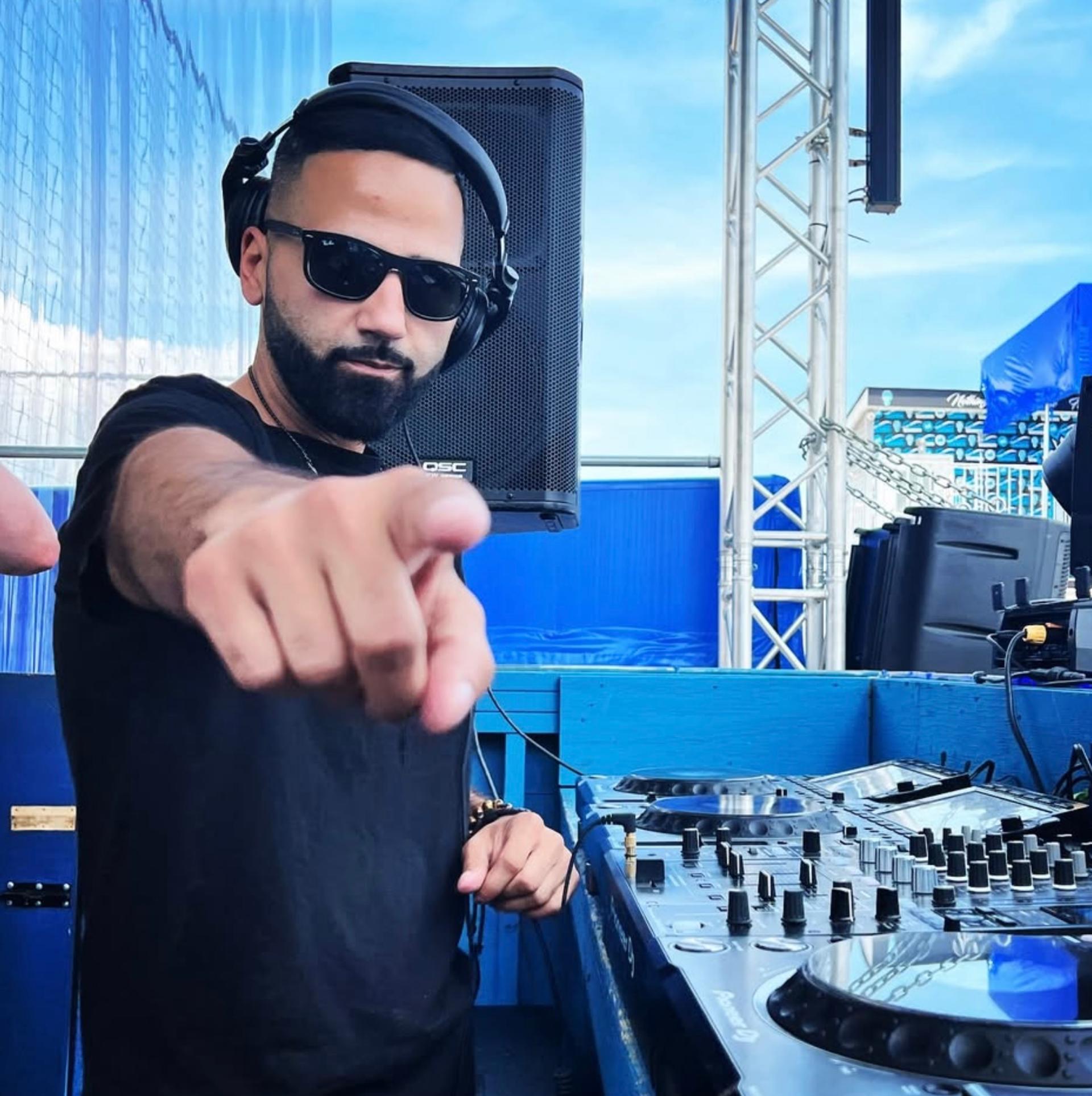 DJ MoeBeats