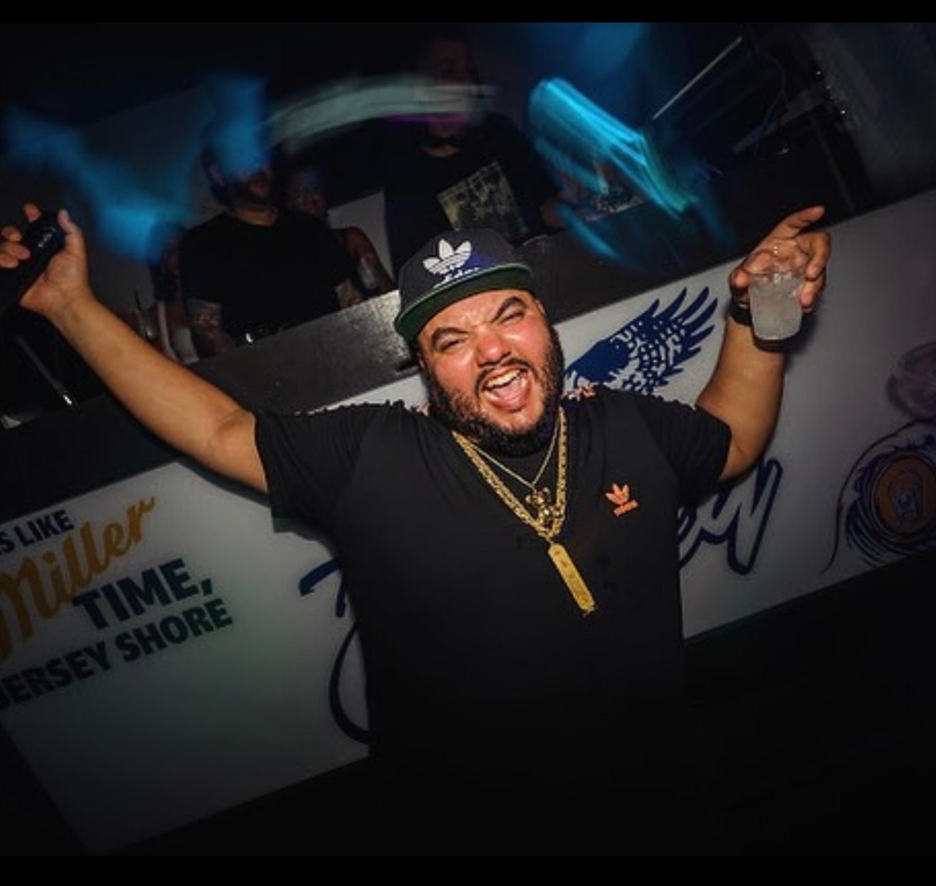 URO "The Hype King"