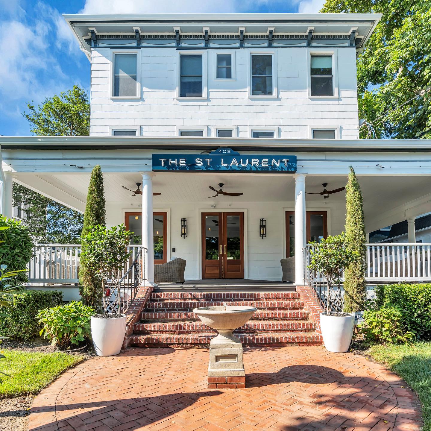 The St. Laurent Social Club