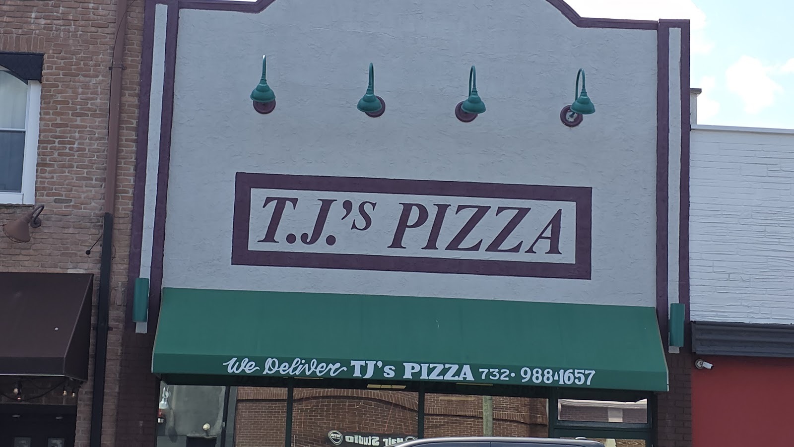 TJ's Pizza