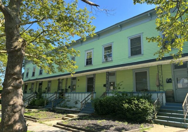 1st Avenue Green Space